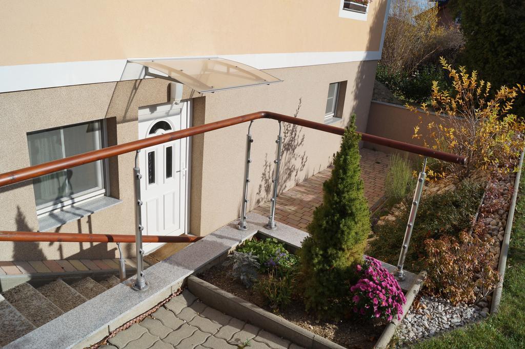 Apartment Robert Maiersdorf Exterior foto